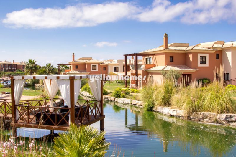 Fully furnished 3-bed townhouse nestled within a private resort in Carvoeiro